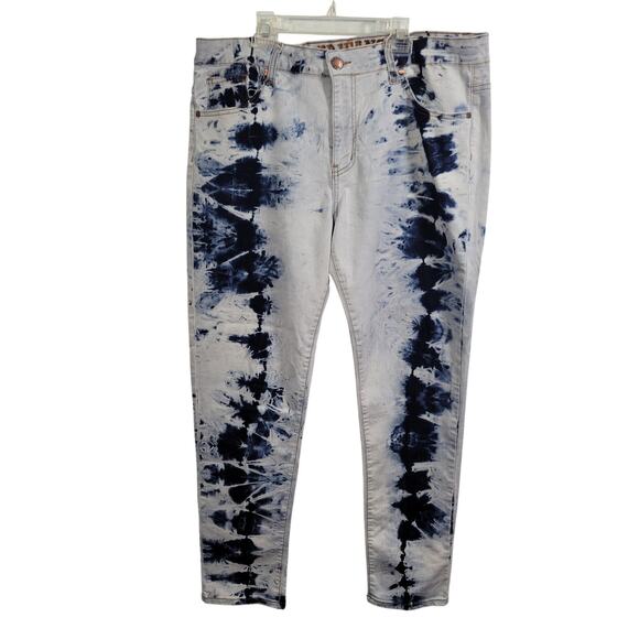 VIP Denim - VIP Boyfriend Light Wash With Dark Blue Tie Dye Pattern Jeans Size 14 92726-1424